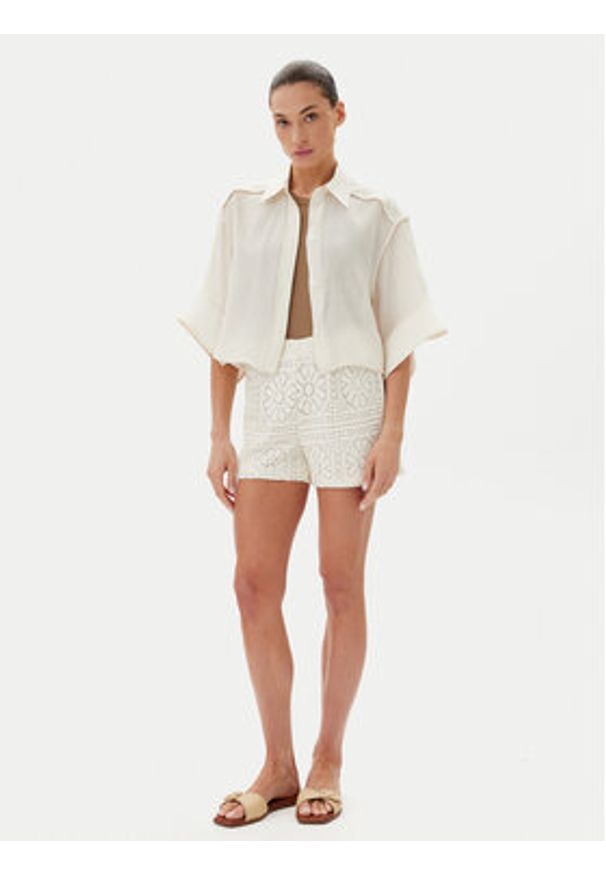 Vila Szorty materiałowe Merinda 14105213 Beżowy Regular Fit. Kolor: beżowy. Materiał: bawełna