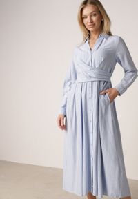 Born2be - Niebieska Koszulowa Sukienka z Wiskozy z Ozdobnym Marszczeniem w Talii Batena. Okazja: na co dzień, na spotkanie biznesowe, do pracy. Kolor: niebieski. Materiał: wiskoza. Typ sukienki: koszulowe. Styl: casual, biznesowy, elegancki, klasyczny #1