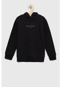 Abercrombie & Fitch bluza dziecięca kolor czarny z kapturem z aplikacją. Okazja: na co dzień. Typ kołnierza: kaptur. Kolor: czarny. Wzór: aplikacja. Styl: casual