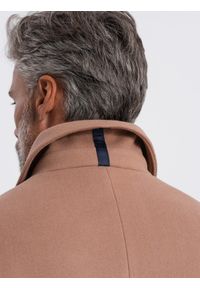 Ombre Clothing - Jednorzędowy męski długi płaszcz z kołnierzykiem i podpinką – brązowy V2 - Rozmiar: XL. Okazja: na co dzień. Typ kołnierza: kołnierzyk koszulowy, komin. Kolor: brązowy. Materiał: syntetyk, wiskoza, poliester, materiał. Długość: długie. Wzór: jednolity. Styl: wizytowy, casual, elegancki #9