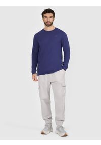 4f - 4F Longsleeve regular gładki męski - granatowy S. Okazja: na co dzień. Kolor: niebieski. Materiał: bawełna, dzianina, jersey. Długość rękawa: długi rękaw. Długość: długie. Wzór: gładki. Styl: klasyczny, casual, sportowy #2