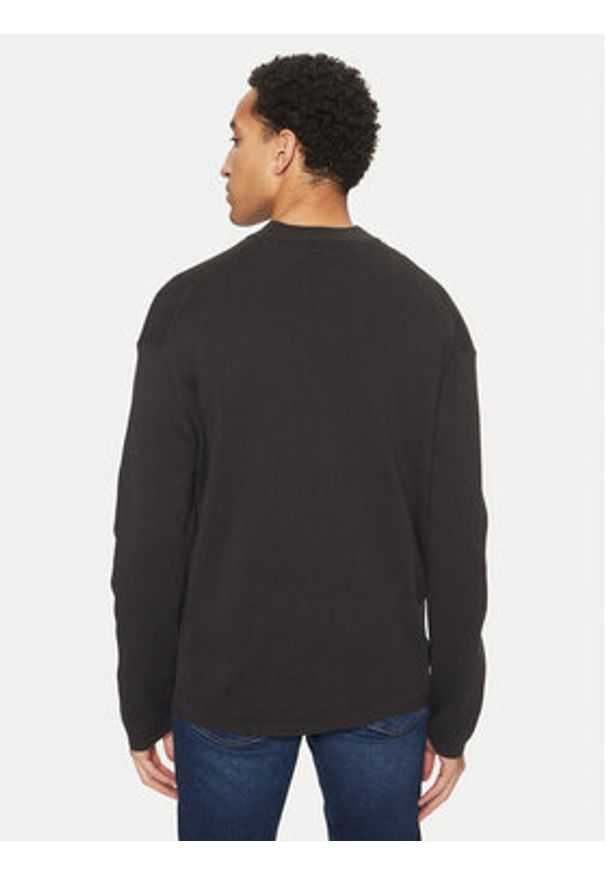 Calvin Klein Jeans Sweter J30J326741 Czarny Regular Fit. Kolor: czarny. Materiał: bawełna