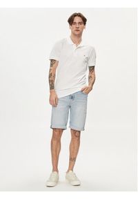 Calvin Klein Jeans Polo Embro Badge J30J325269 Biały Slim Fit. Typ kołnierza: polo. Kolor: biały. Materiał: bawełna #4