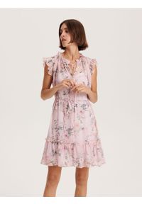 Reserved - Sukienka mini z falbanami - wielobarwny. Materiał: tkanina. Styl: klasyczny. Długość: mini #1