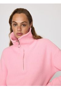 Reserved - Sweter z wiskozą - różowy. Kolor: różowy. Materiał: wiskoza
