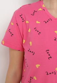 Born2be - Ciemnoróżowy Bawełniany T-shirt w Drobny Print Asdara. Okazja: na co dzień. Kolor: różowy. Materiał: bawełna. Wzór: nadruk. Styl: casual, elegancki #7