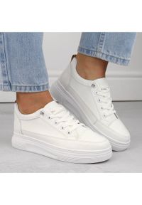 Buty sportowe damskie wsuwane białe Vinceza 13613. Zapięcie: bez zapięcia. Kolor: biały #8