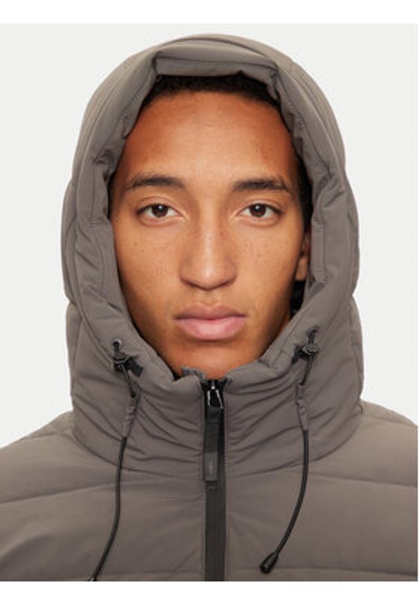 CMP Kurtka zimowa 34K0167 Brązowy Regular Fit. Kolor: brązowy. Materiał: syntetyk. Sezon: zima