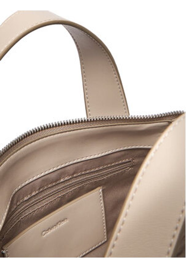Calvin Klein Torebka LV04F3291G Beżowy. Kolor: beżowy. Materiał: skórzane