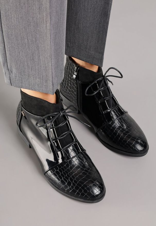 Renee - Czarne Eleganckie Botki Vices ze Sznurowaną Cholewką Vlerrie. Okazja: na co dzień. Kolor: czarny. Materiał: jeans. Szerokość cholewki: normalna. Obcas: na obcasie. Styl: elegancki. Wysokość obcasa: niski