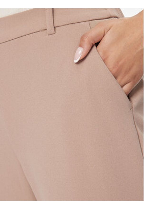 Vero Moda Chinosy Sara 10299871 Beżowy Straight Fit. Kolor: beżowy. Materiał: syntetyk