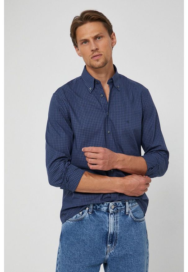 Calvin Klein - Koszula bawełniana. Typ kołnierza: button down. Kolor: niebieski. Materiał: bawełna. Długość rękawa: długi rękaw. Długość: długie