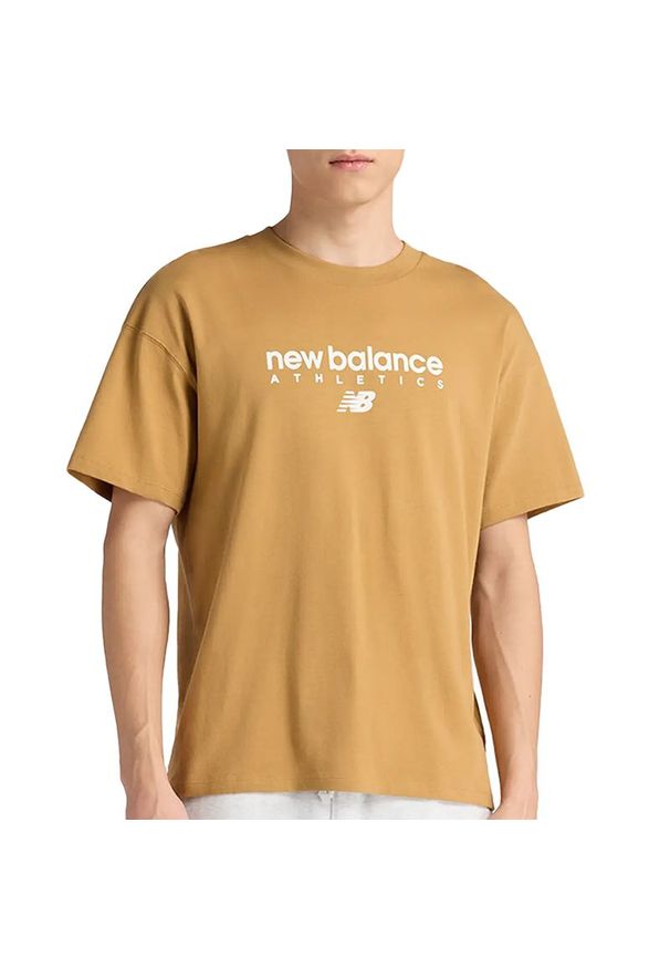 Koszulka męska New Balance MT61D0U5ABG - pomarańczowa. Kolor: pomarańczowy. Materiał: bawełna. Długość rękawa: krótki rękaw. Długość: krótkie