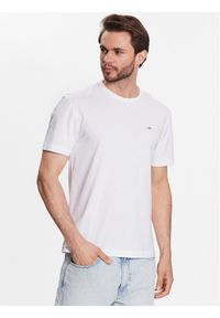 Calvin Klein T-Shirt Smooth K10K110589 Biały Regular Fit. Kolor: biały. Materiał: bawełna