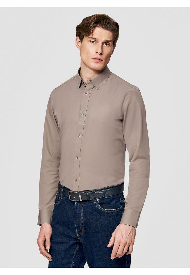 Pako Lorente - PAKO LORENTE – Brązowa koszula męska z wełną. Typ kołnierza: kołnierzyk klasyczny. Kolor: czarny, brązowy. Materiał: wełna. Długość rękawa: długi rękaw. Długość: długie