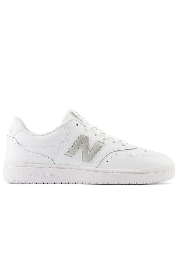 Buty New Balance BBW80WMS - białe. Okazja: na co dzień. Kolor: biały. Materiał: guma, skóra, syntetyk, materiał. Szerokość cholewki: normalna. Sport: koszykówka, turystyka piesza