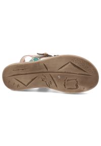 Sandały damskie Artiker, cholewka z materiału tekstylnego regulowane paski z zapięciem na rzep ozdobne aplikacje, beżowe, 58C1022. Zapięcie: rzepy. Kolor: beżowy. Materiał: materiał. Wzór: paski, aplikacja #7