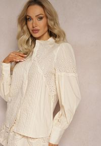 Renee - Beżowa Bawełniana Koszula w Stylu Retro ze Stójką Ozdobiona Ażurowymi Wstawkami Hesllema. Typ kołnierza: kołnierzyk stójkowy. Kolor: beżowy. Materiał: bawełna. Wzór: ażurowy, aplikacja. Styl: retro #4