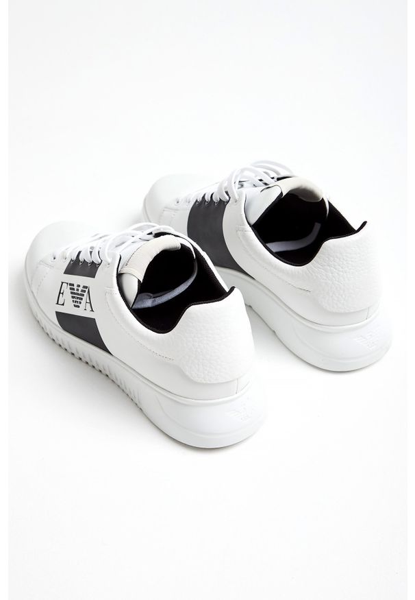 Emporio Armani - SNEAKERSY EMPORIO ARMANI. Materiał: skóra, materiał. Wzór: gładki, aplikacja