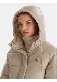 Calvin Klein Jeans Kurtka zimowa LV047D505G Beżowy Relaxed Fit. Kolor: beżowy. Materiał: syntetyk. Sezon: zima #6