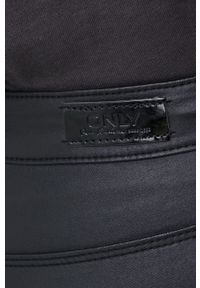 only - Only Spodnie damskie kolor czarny dopasowane medium waist. Kolor: czarny. Materiał: materiał, wiskoza #4