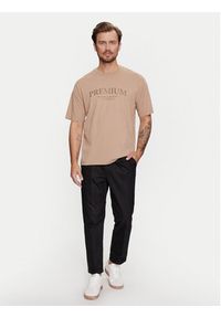 Jack & Jones - Jack&Jones T-Shirt Jprbluwinston 12255611 Brązowy Regular Fit. Kolor: brązowy. Materiał: bawełna #4