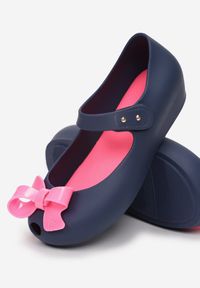 Born2be - Granatowo-Różowe Balerinki Talonia. Nosek buta: okrągły. Zapięcie: rzepy. Kolor: niebieski. Materiał: guma. Szerokość cholewki: normalna. Wzór: aplikacja. Styl: klasyczny #3