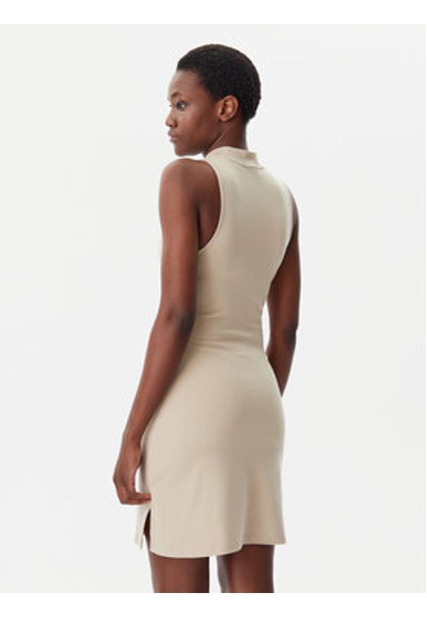 Calvin Klein Jeans Sukienka codzienna Logo J20J225290 Beżowy Slim Fit. Okazja: na co dzień. Kolor: beżowy. Materiał: syntetyk. Typ sukienki: proste. Styl: casual