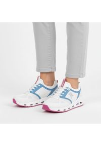 Sneakersy damskie Rieker, lekka konstrukcja oddychająca cholewka elastyczna podeszwa dobra amortyzacja sportowy charakter wygodne sznurowanie, białe,. Okazja: na spacer, na co dzień, do pracy. Zapięcie: sznurówki. Kolor: biały. Materiał: materiał. Szerokość cholewki: normalna. Sport: turystyka piesza #3