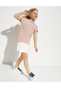 MONCLER KIDS - Różowa koszulka polo z logo 8-14 lat. Typ kołnierza: polo. Kolor: różowy, wielokolorowy, fioletowy. Materiał: materiał. Wzór: aplikacja. Sezon: lato. Styl: klasyczny #4