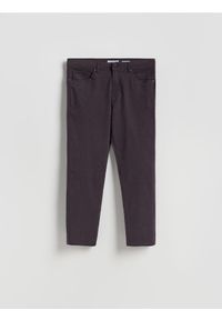 Reserved - Bawełniane spodnie slim fit - mahoniowy. Kolor: brązowy. Materiał: bawełna