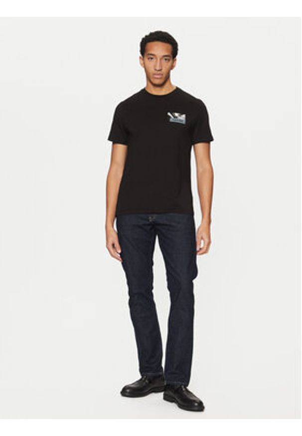 Calvin Klein T-Shirt Graphic K10K113799 Czarny Regular Fit. Kolor: czarny. Materiał: bawełna