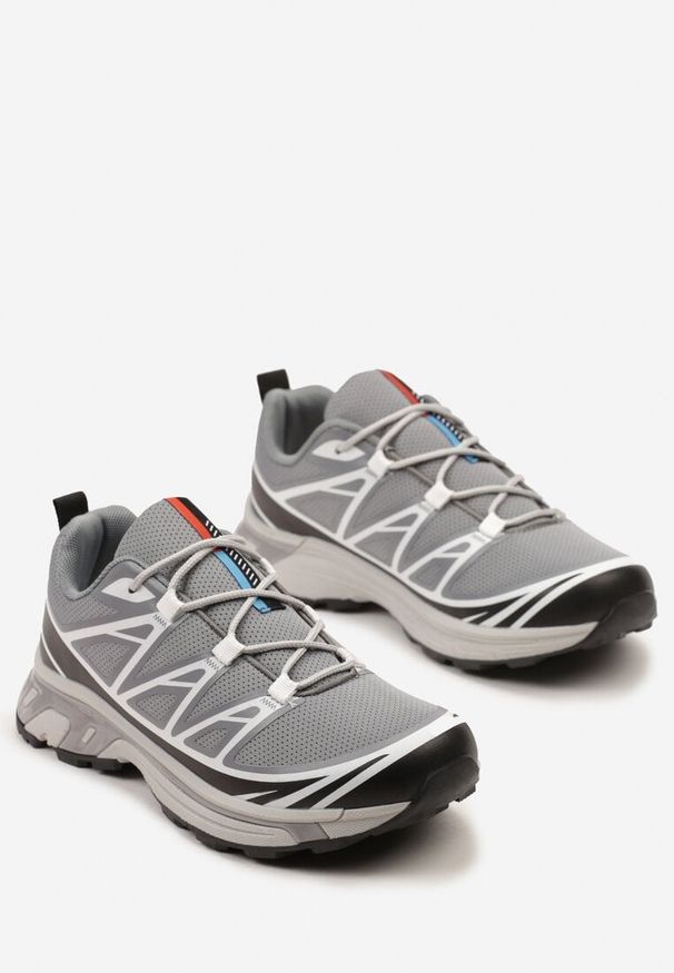Born2be - Jasnoszare Sznurowane Buty Sportowe na Płaskiej Podeszwie z Ozdobnymi Przeszyciami Ililena. Okazja: na co dzień. Zapięcie: sznurówki. Kolor: szary. Materiał: jeans. Obcas: na płaskiej podeszwie