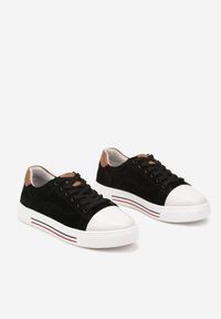 Renee - Czarne Płaskie Trampki ze Skóry Naturalnej ze Skórzaną Wkładką i Ozdobnym Noskiem Milili. Okazja: na co dzień. Zapięcie: sznurówki. Kolor: czarny. Materiał: skóra. Styl: casual, klasyczny, sportowy #4