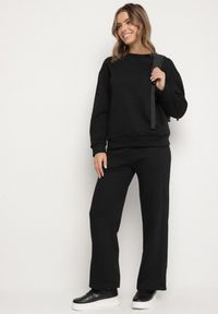 Born2be - Czarny Bawełniany Komplet Dresowy Oversize z Ociepleniem Bluza i Spodnie Cantila. Kolor: czarny. Materiał: dresówka, bawełna. Sport: turystyka piesza #5