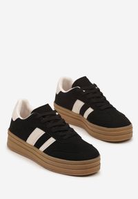 Renee - Czarne Sneakersy w Stylu Klasycznych Tenisówek na Platformie Nallania. Okazja: na spacer. Kolor: czarny. Materiał: jeans. Obcas: na platformie. Sport: turystyka piesza #6