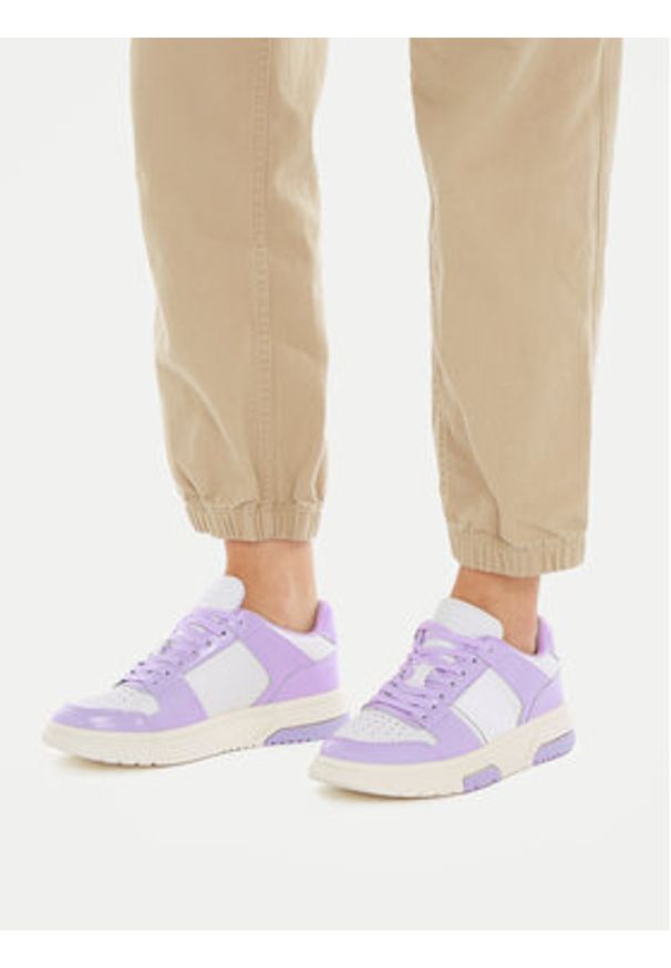 Tommy Jeans Sneakersy The Brooklyn Patent EN0EN02528 Fioletowy. Kolor: fioletowy. Materiał: materiał