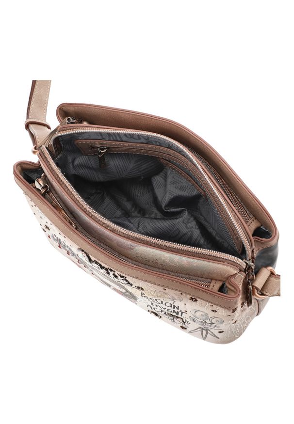 Beżowa Elegancka Torebka Damska Na Ramię Anekke Z Laleczką. Kolor: beżowy. Wzór: nadruk. Styl: elegancki. Rodzaj torebki: na ramię