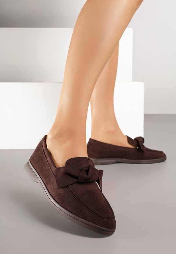 Born2be - Brązowe Mokasyny Ozdobione Kokardami Tulosea. Okazja: na co dzień. Kolor: brązowy. Materiał: jeans. Wzór: aplikacja. Styl: elegancki, casual, klasyczny