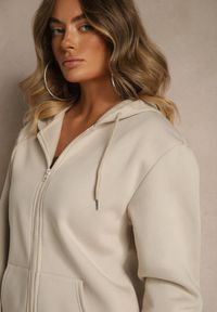 Renee - Beżowa Bluza Rozpinana z Kapturem z Bawełną Ozdobiona Sznurkami Odiola. Okazja: na co dzień. Typ kołnierza: kaptur. Kolor: beżowy. Materiał: bawełna. Wzór: aplikacja. Styl: sportowy, casual #5