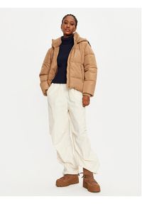 Vero Moda Kurtka zimowa Sophie 10311196 Brązowy Loose Fit. Kolor: brązowy. Materiał: syntetyk. Sezon: zima #5