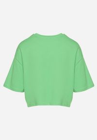 Born2be - Jasnozielony Krótki T-shirt Oversize Lilu. Kolor: zielony. Długość: krótkie