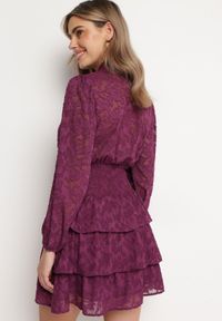 Born2be - Fioletowa Taliowana Sukienka Mini Koronkowa z Falbankami Ciluna. Okazja: na co dzień. Typ kołnierza: kołnierz z falbankami. Kolor: fioletowy. Materiał: koronka. Wzór: aplikacja. Styl: klasyczny, casual, elegancki. Długość: mini #2