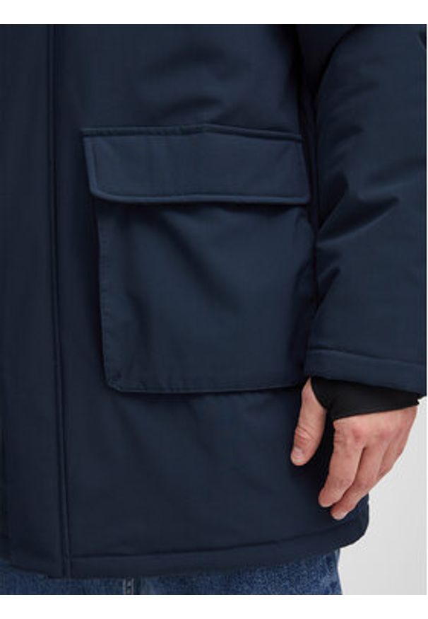 !SOLID - Solid Kurtka zimowa 21107834 Granatowy Regular Fit. Kolor: niebieski. Materiał: syntetyk. Sezon: zima