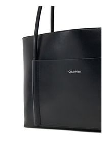 Calvin Klein Torebka Ck Linn Medium Shopper K60K613110 Czarny. Kolor: czarny. Materiał: skórzane #5