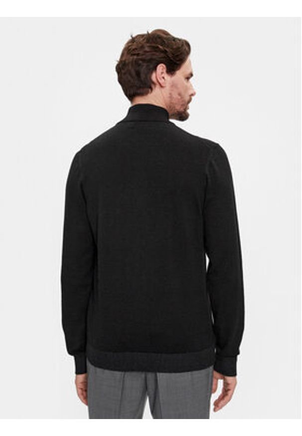 Calvin Klein Sweter K10K112735 Czarny Regular Fit. Kolor: czarny. Materiał: bawełna