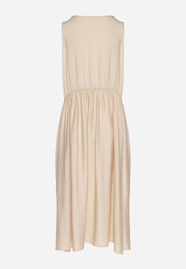 Born2be - Beżowa Wiskozowa Sukienka o Rozkloszowanym Kroju z Guzikami Natesana. Okazja: na spacer, na co dzień. Kolor: beżowy. Materiał: wiskoza. Typ sukienki: proste. Styl: casual