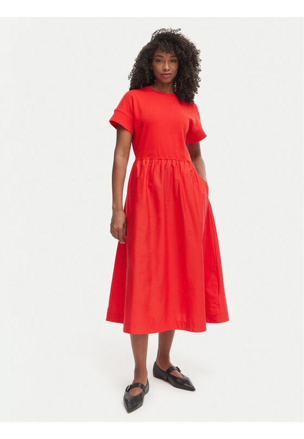 TOMMY HILFIGER - Tommy Hilfiger Sukienka codzienna WW0WW51148 Czerwony Regular Fit. Okazja: na co dzień. Kolor: czerwony. Materiał: bawełna. Typ sukienki: proste. Styl: casual