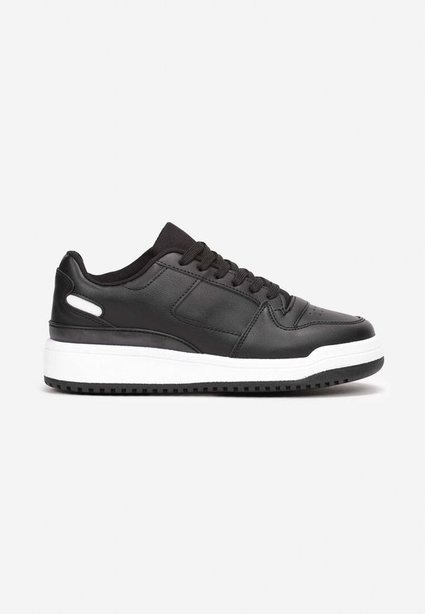 Renee - Czarne Sneakersy z Perforacją na Nosku i Wstawkami na Zapiętku Favisi. Kolor: czarny. Wzór: aplikacja, kolorowy