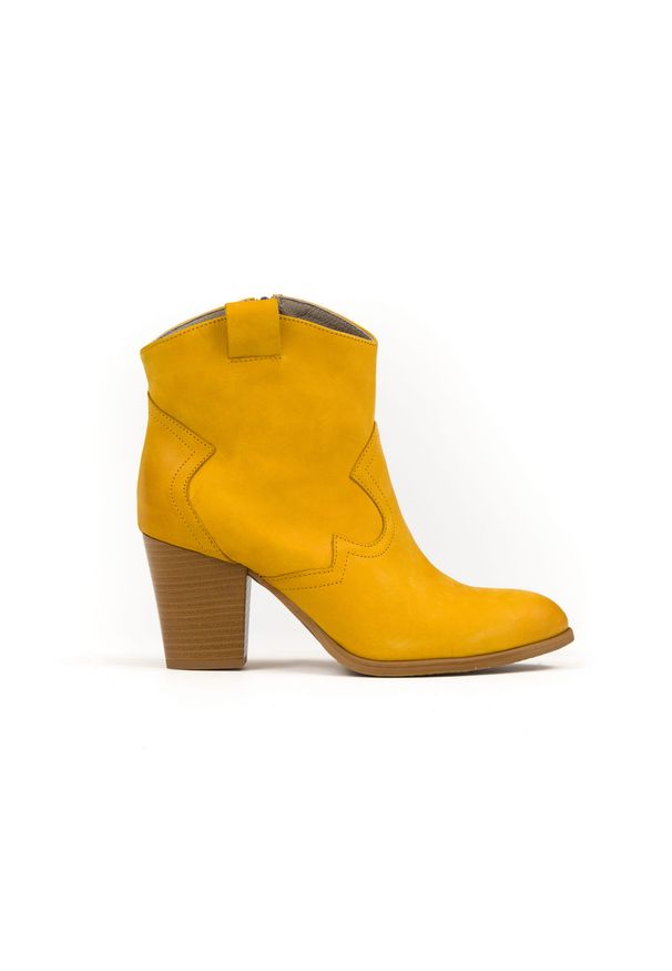 Zapato - kowbojki na obcasie - skóra naturalna - model 471 - kolor żółty. Kolor: żółty. Materiał: skóra. Obcas: na obcasie. Wysokość obcasa: średni
